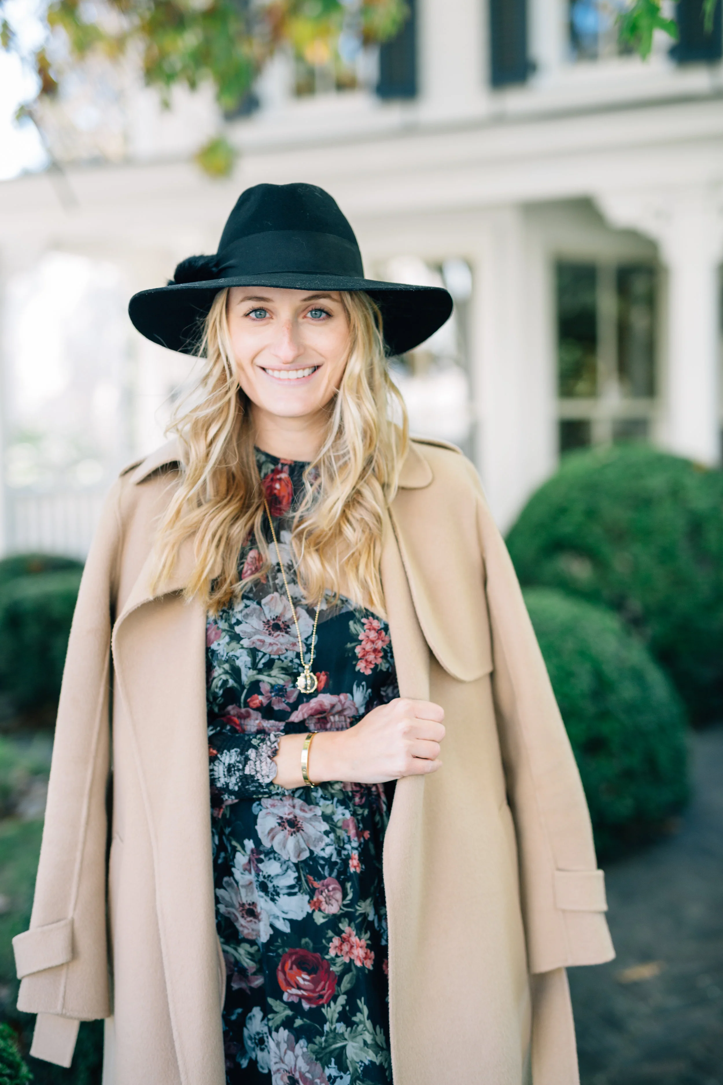 THEGIRLGUIDE-STEPHANIETROTTA.jpg