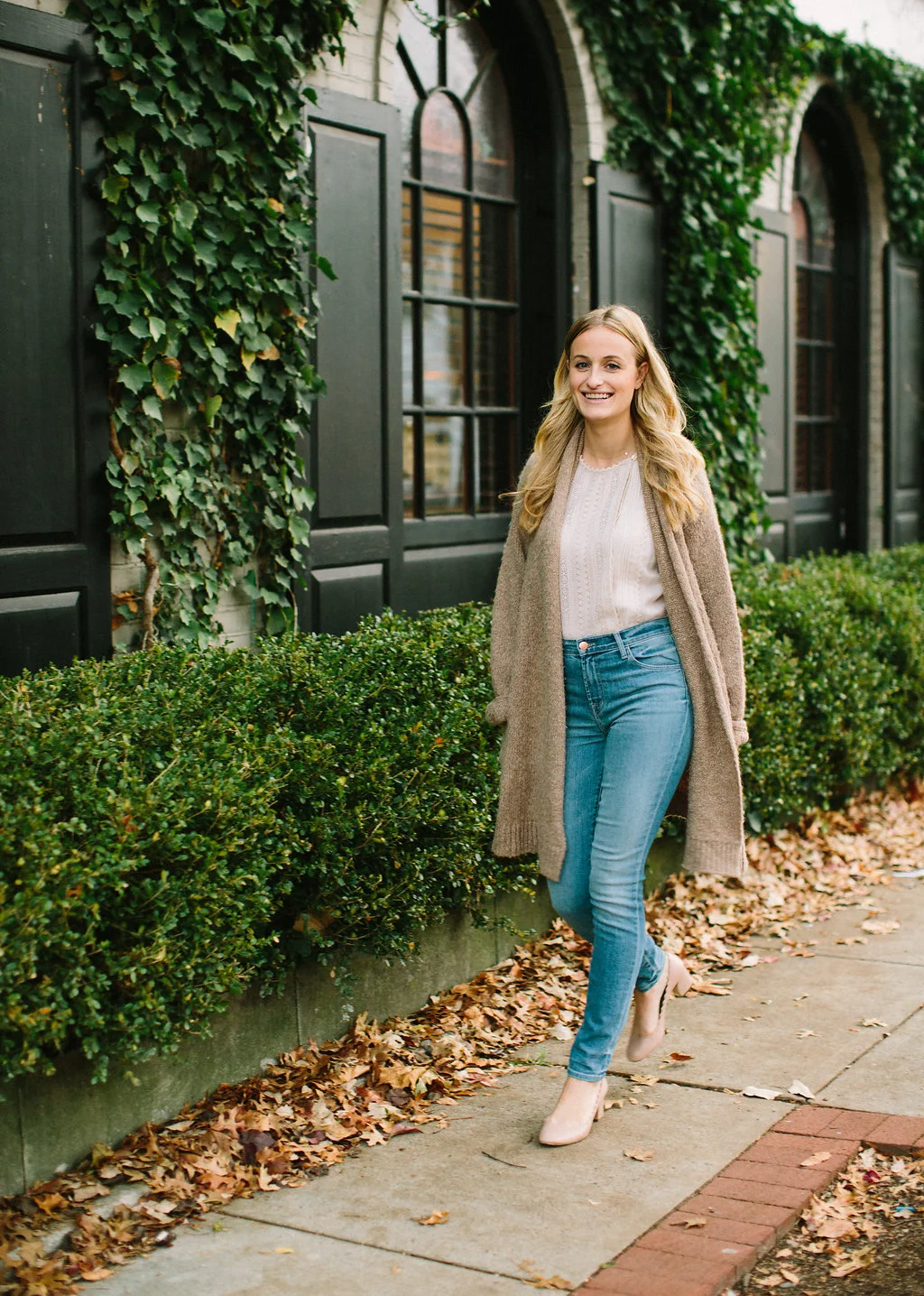 StephanieTrotta-TheGirlGuide-LindsayMaddenPhotography-7.jpg