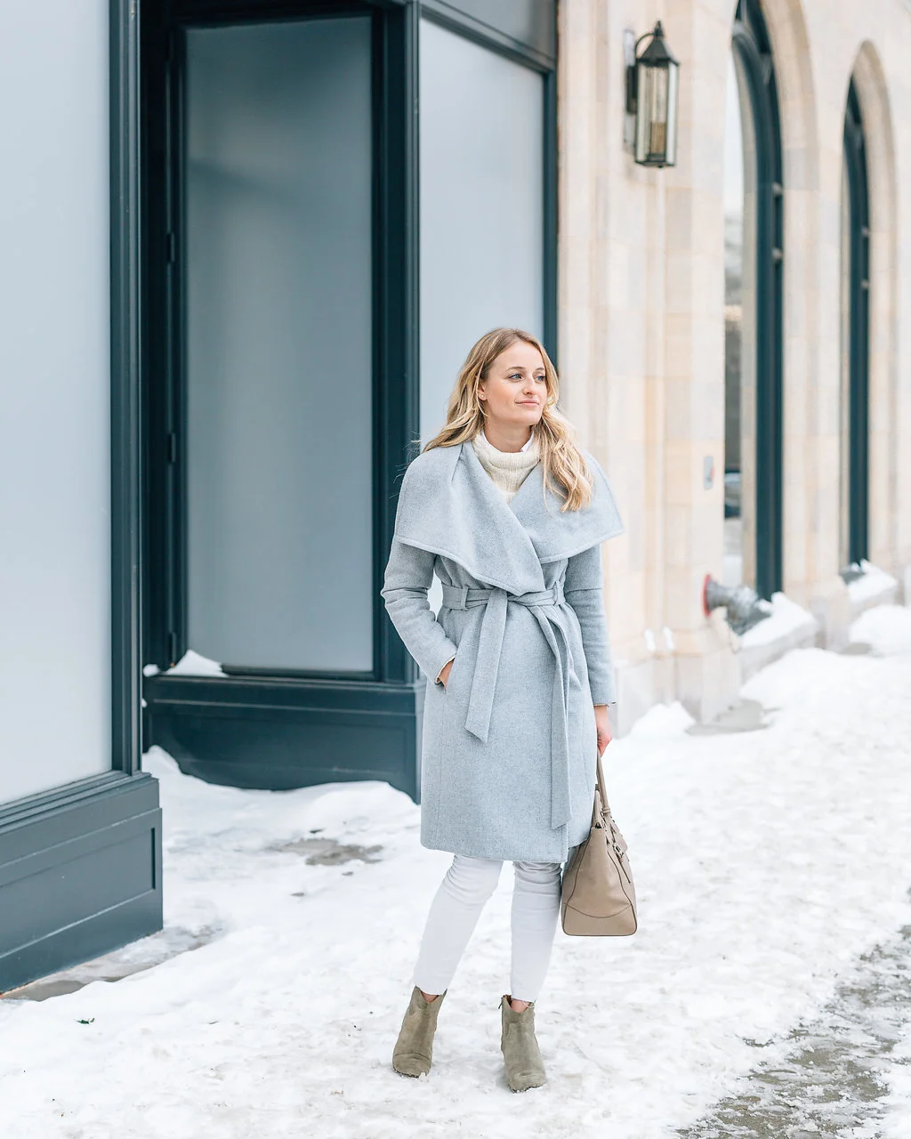 JuliaDags_StephanieTrotta-TheGirlGuide.jpg