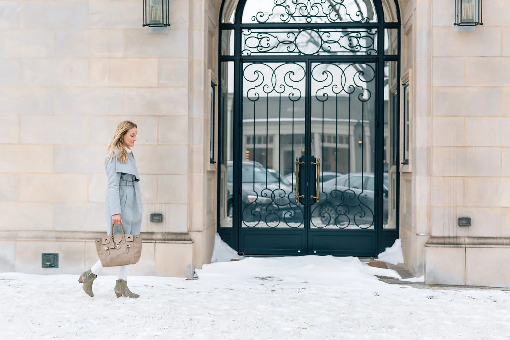 JuliaDags_StephanieTrotta-thegirlguide.jpg