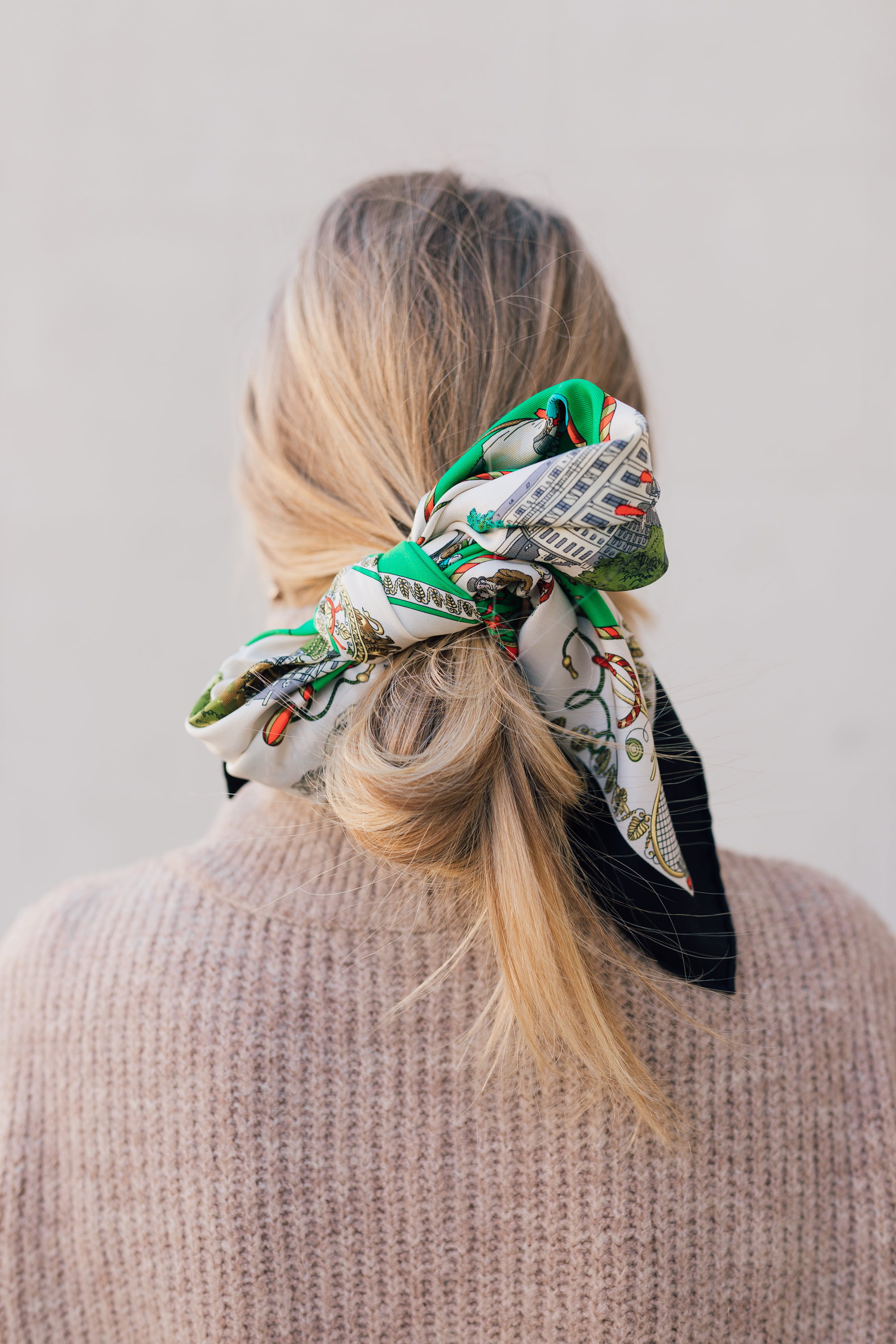How to tie a chic Hermes scarf bow in your hair // silk scarf hair inspiration // Cindy Hattersley // Cindy Trotta