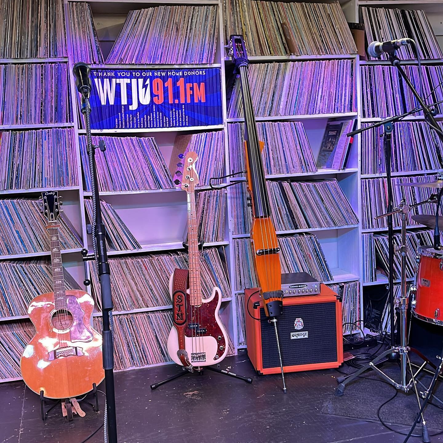Hit in 30 minutes LIVE on radio @wtjuradio w/ @karenjonasmusic!

#bass #uprightbass #vamusic #singersongwriter #americana