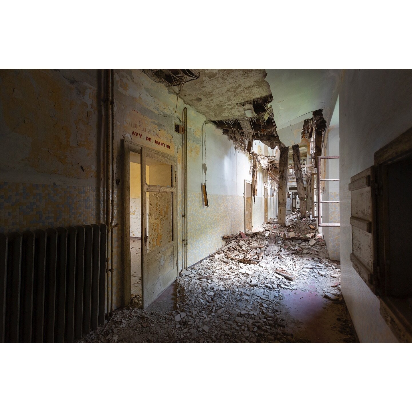 Hospital, Northern Italy
.
#urbex #abandoned #urbanexploration #realgoodmag #oftheafternoon #yetmagazine #imaginarymagnitude #abandonedplaces #somewheremag #theheavycollective #documentingspace #rundownmagazine #urbexphotography  #streetphotography #