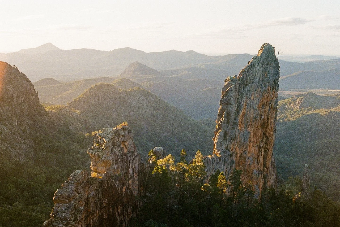 The Warrumbungles, NSW
Shot on Ultramax, always.
@nswnationalparks 

#35mm #infilmwetrust #analogphotography #filmphotography #analogfilm #thefilmrenaissance #moderndayanalogue #filmisnotdead #thefilmstead #restorefrombackup #negativemag #naturefilme