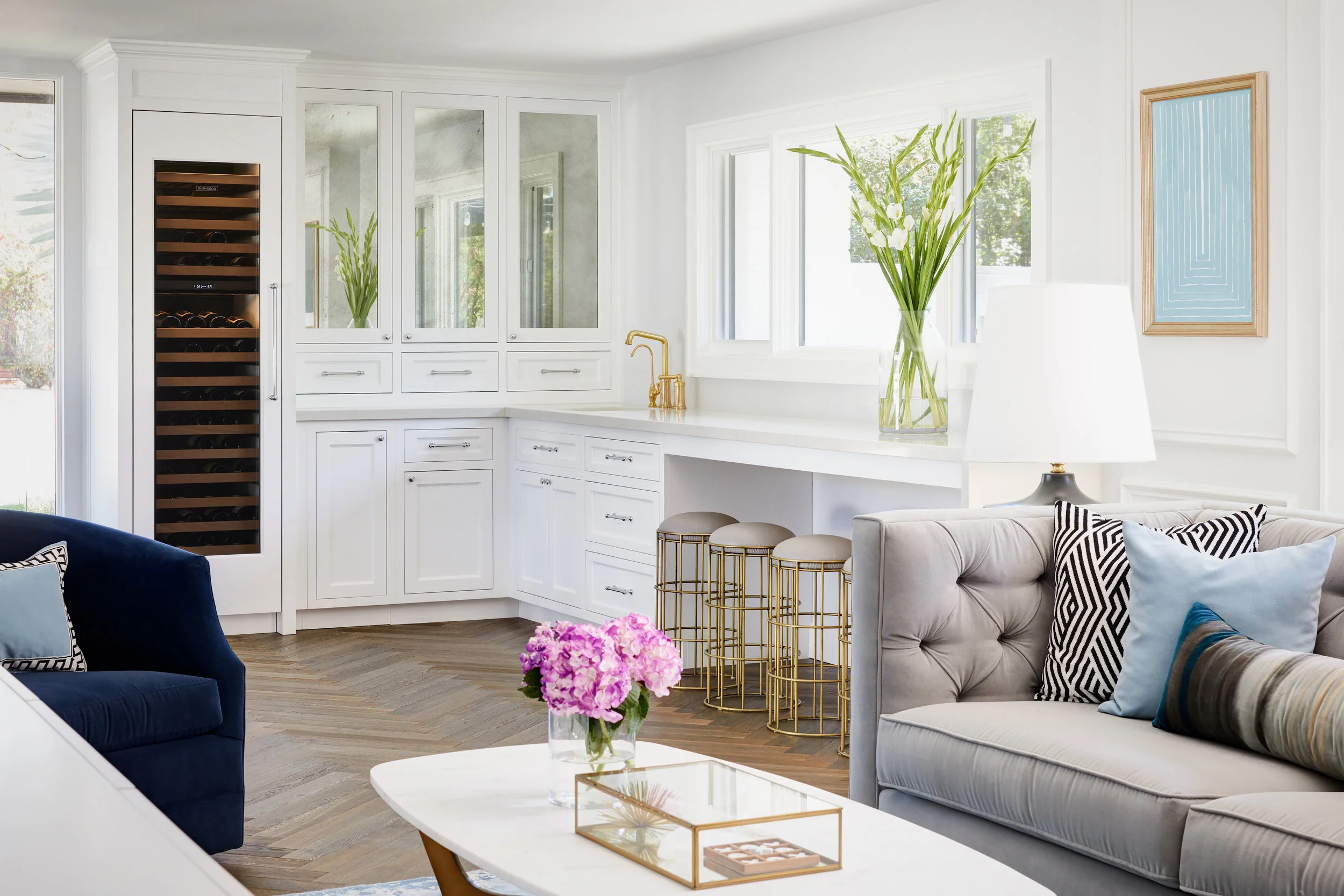 midcentury-modern-hollywood-regency-central-phoenix-renovation-construction-corner-bar.jpg