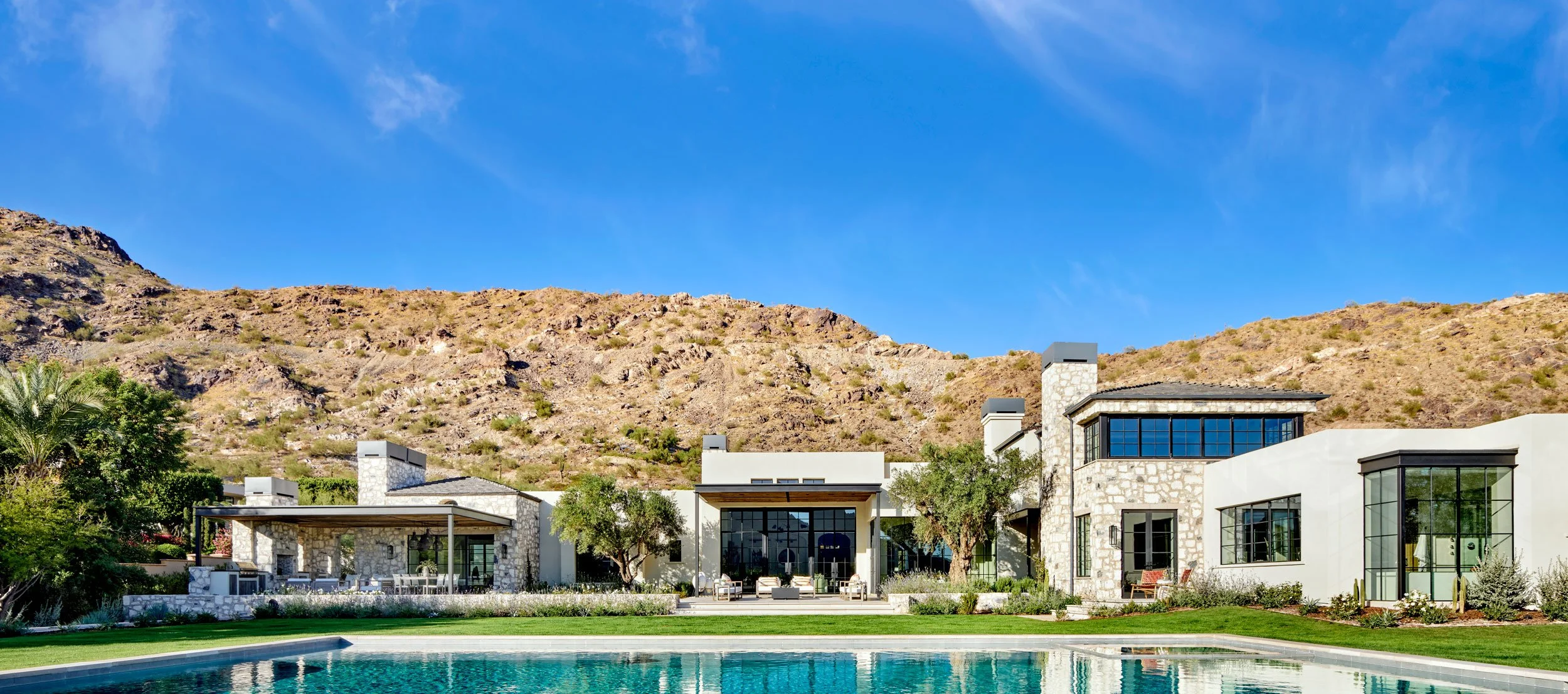 Vista-General-Construction-Architect-Matthew-Thomas-Designer-Katy-Schuman-paradise-valley-Exterior_Pool-HERO.jpg