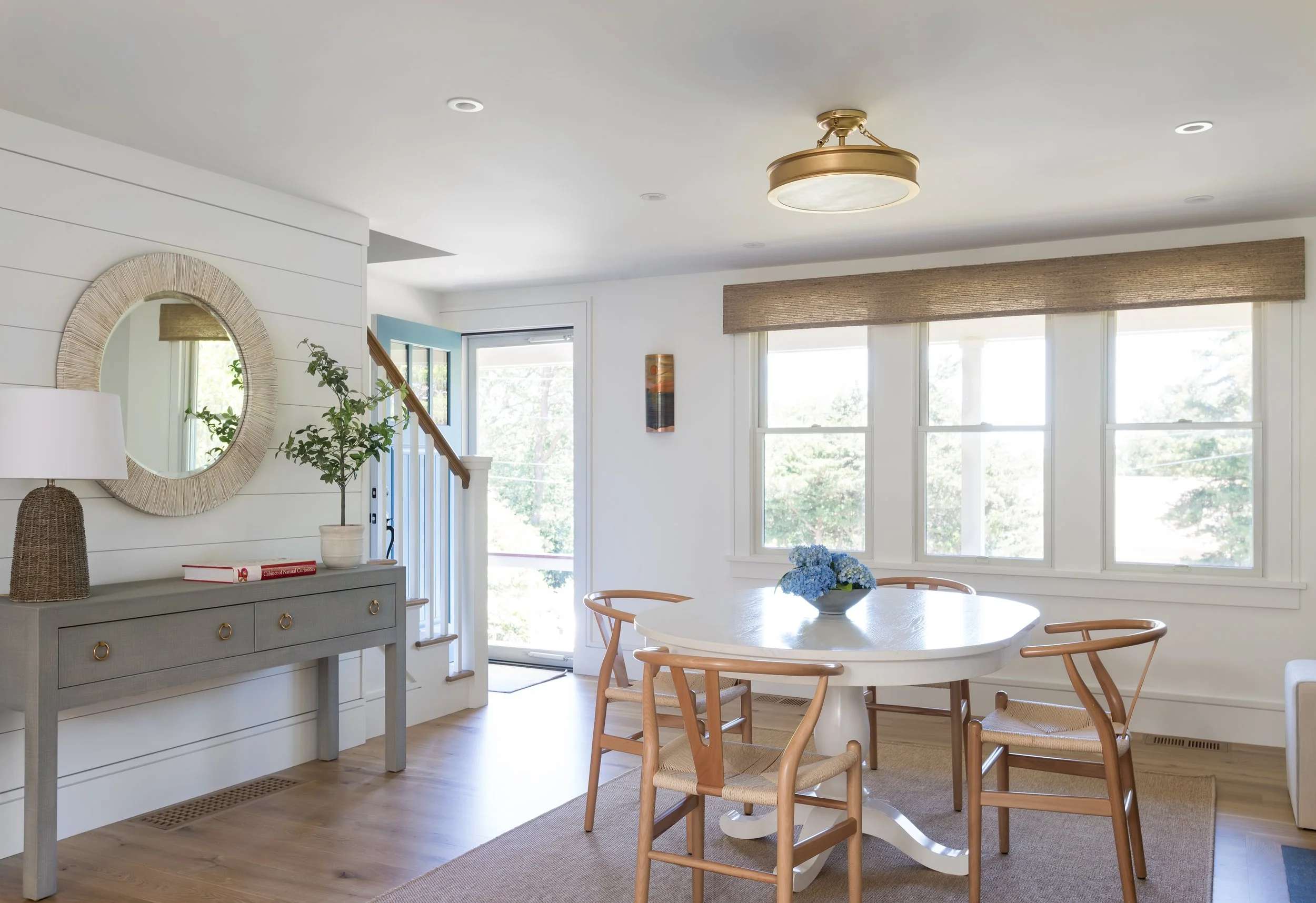 2023_Pinsky_Orleans_25_IN_dining room_Metropolitan.jpg