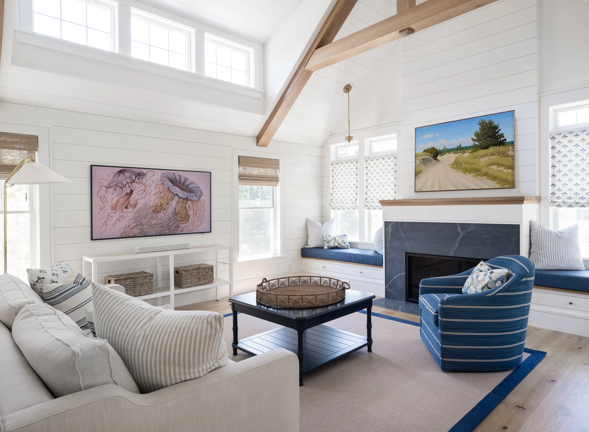 2023_Pinsky_Orleans_36_IN_living room_Metropolitan.jpg