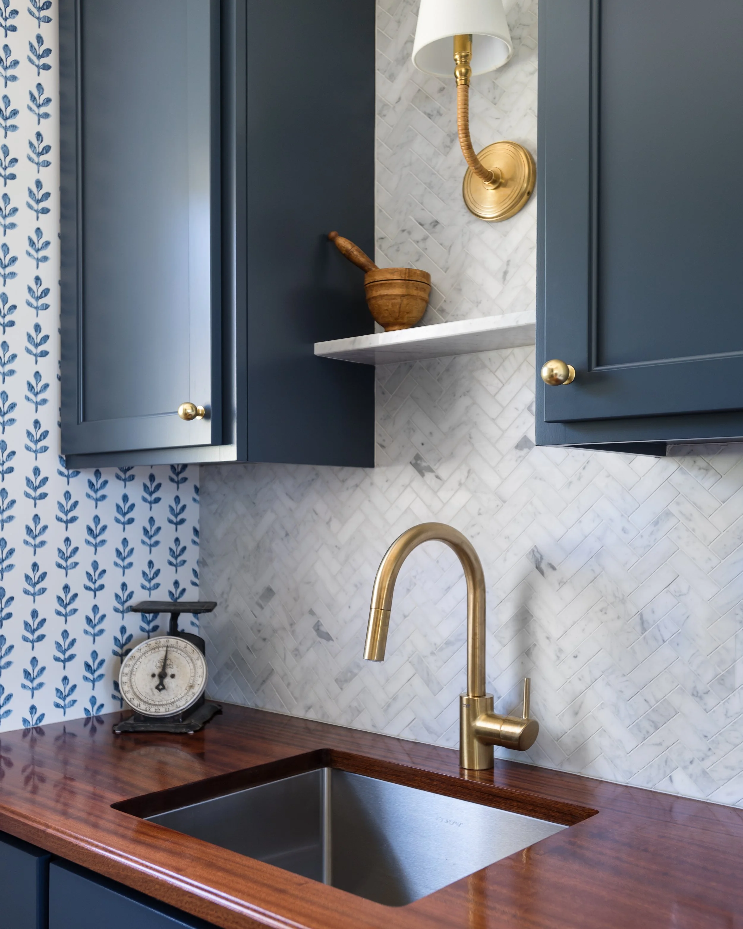 2024_Bruemmer_Orleans_23_IN_bar sink_Metropolitan.jpg