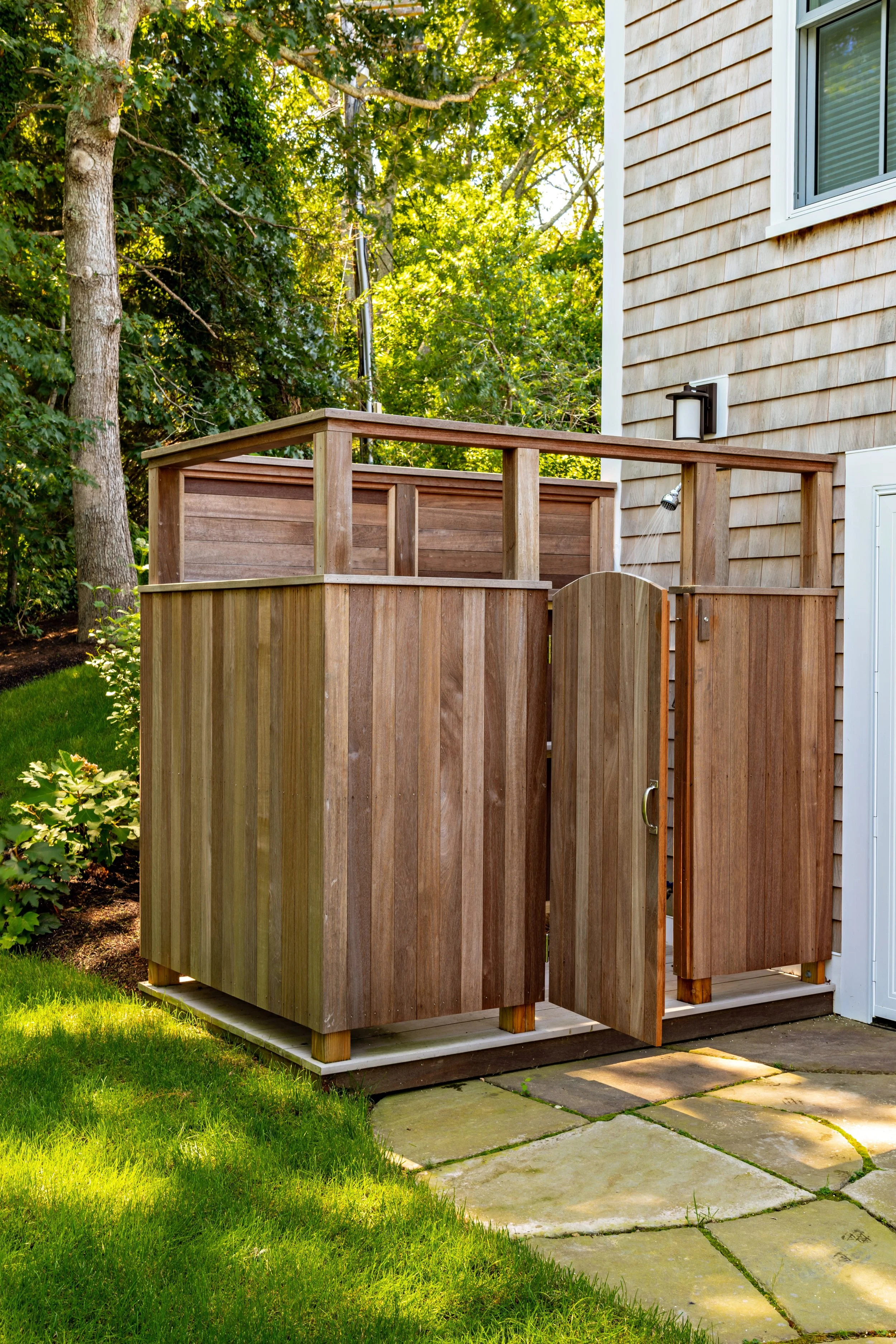 2018_Gussack_Lehner_Orleans_16_EX_outdoor shower_Cutrona.jpeg