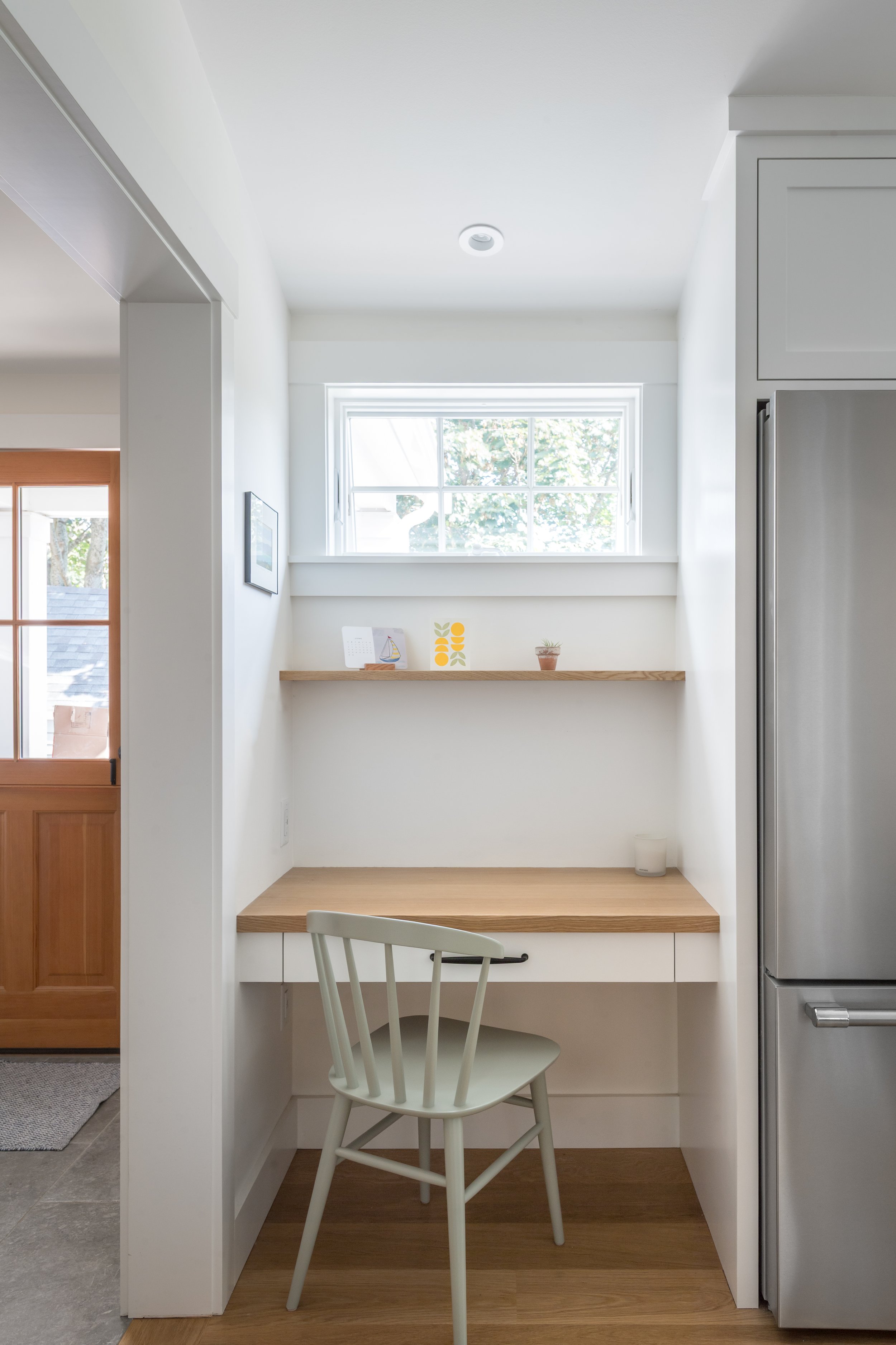 2024_Croke_Orleans_44_IN_desk_Metropolitan.jpg