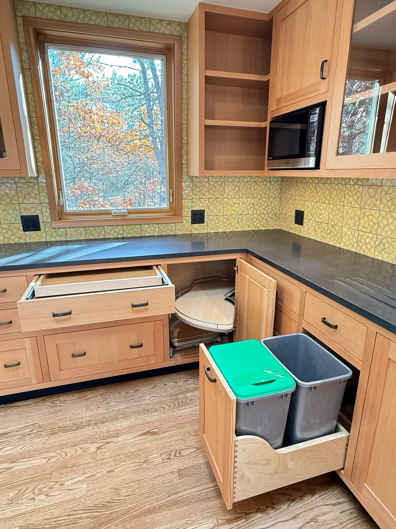 2025_Roland_Goldberg_Wellfleet_40_IN_cabinet detail_Sweeney.JPG