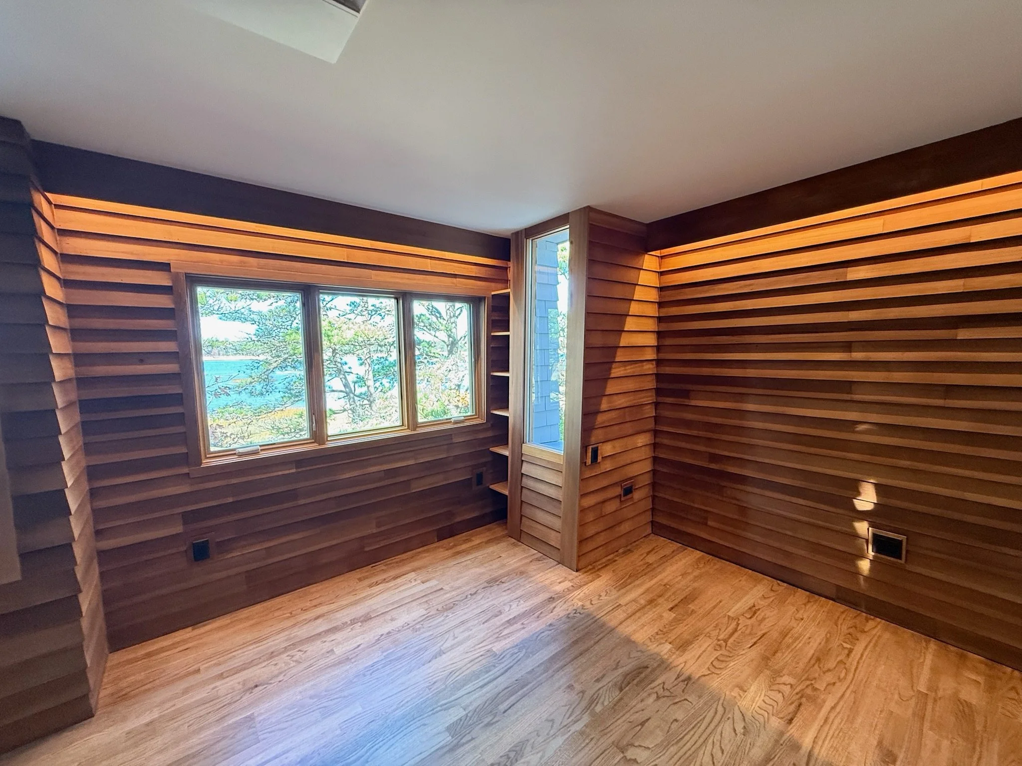 2025_Roland_Goldberg_Wellfleet_64_IN_bedroom_Sweeney.JPG