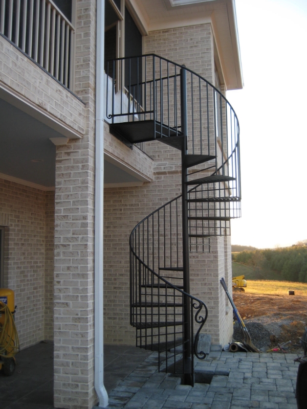 Beautiful-Spiral-Staircase-Outdoor.jpg