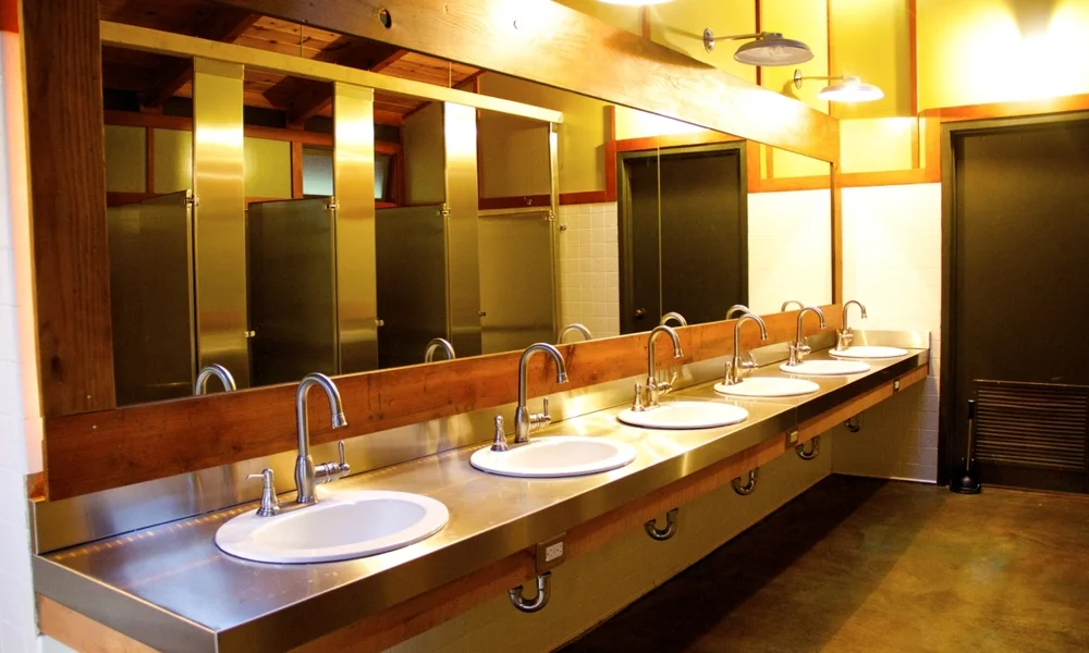 cabin3.jpg