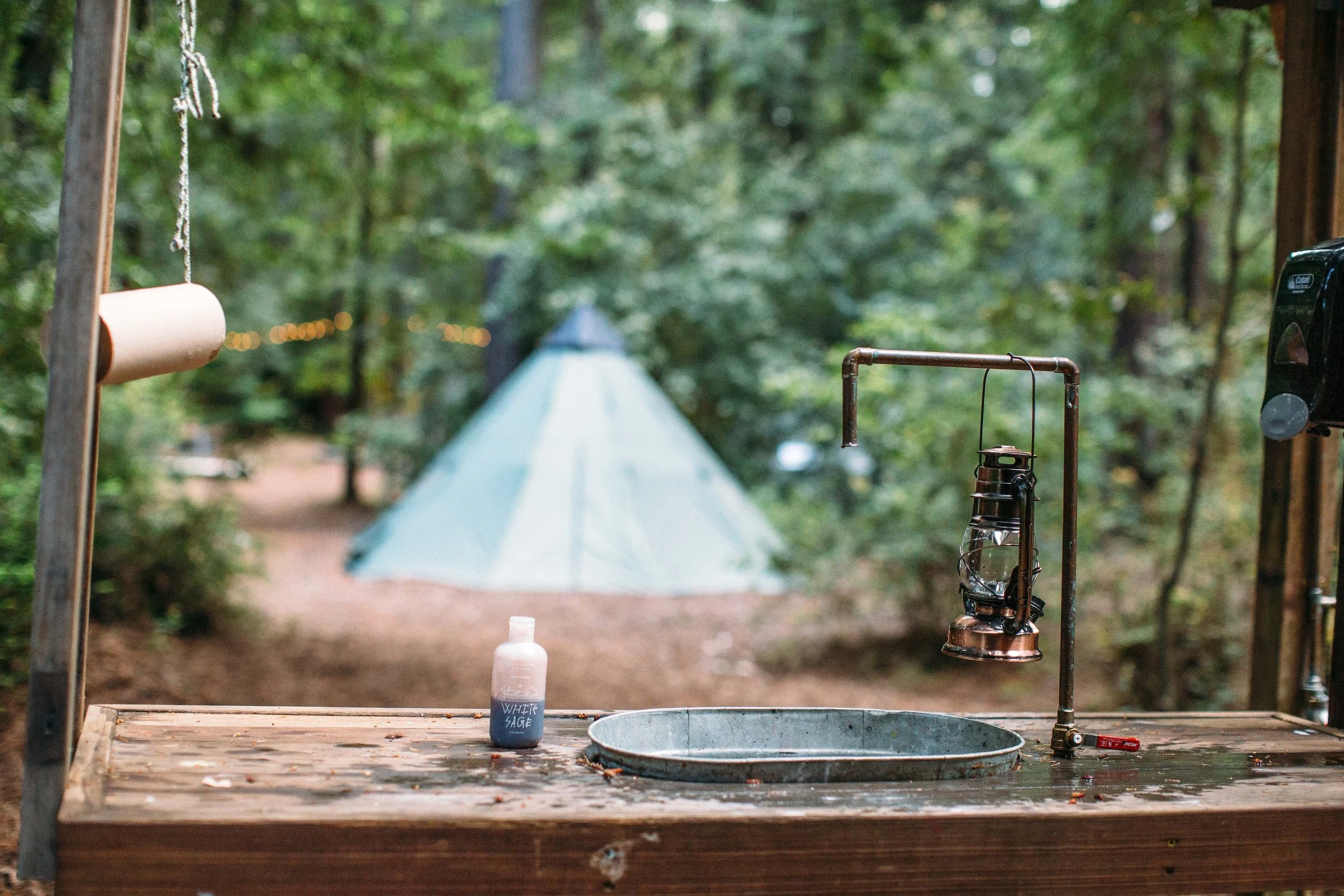Wash Tub and lantern.jpg
