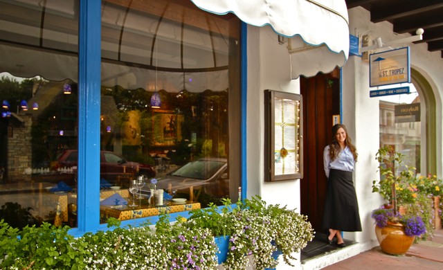 LE ST. TROPEZ + JARDIN DES ARTISTES DOLORES BETWEEN OCEAN & SEVENTH (831) 624-8977 • WEBSITE Le St. Tropez expresses a unique warmth that is the culture found along the French Riviera. Enjoy the exquisite flavors of the region's bountiful cuisine. Experience the charm of Southern France by candlelight.