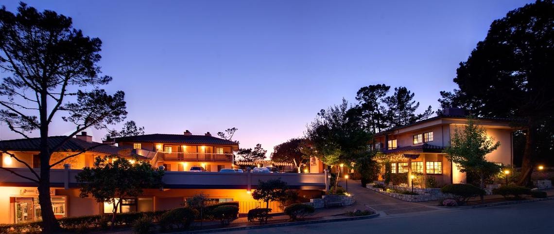 Ocean View Lodge Junipero & 3rd (831) 624-7723 • (800) 350-7723 • website Welcome to the The Lodge and Annex, sister properties of our flagship Horizon Inn. The Lodge and Annex provide you with several room or suite configurations, giving you just the right accommodation for your travel needs.