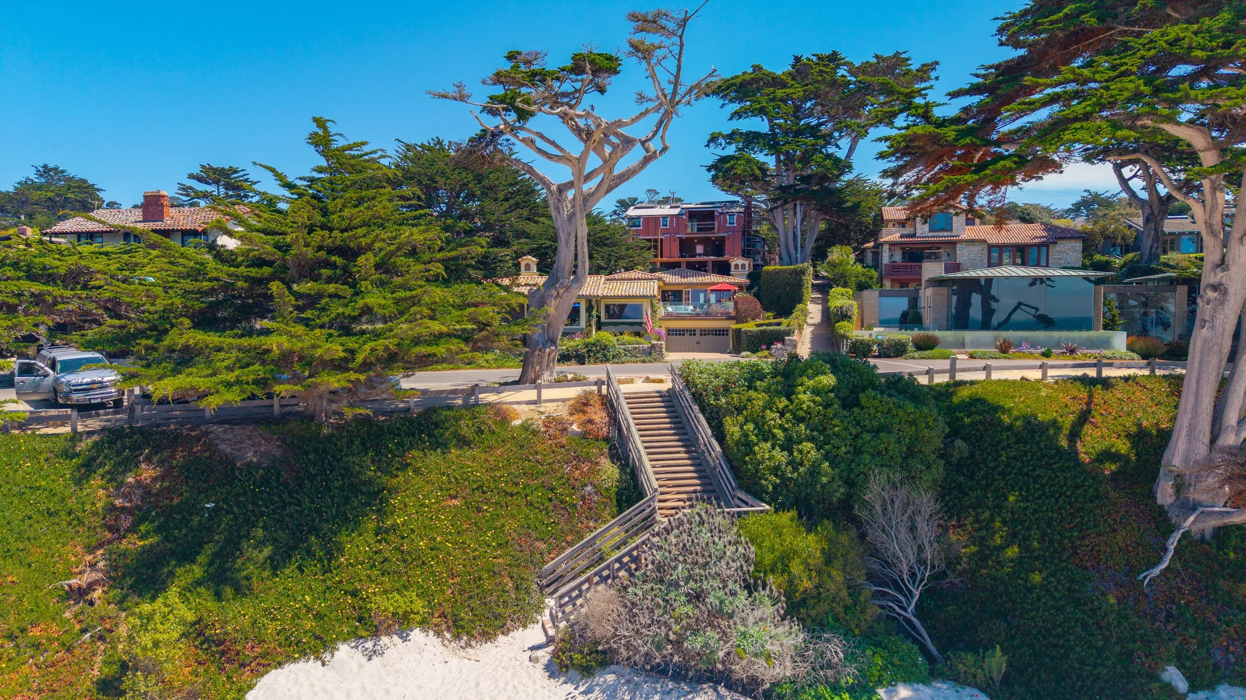 Scenic 8 s.e. of 8th from Carmel Beach