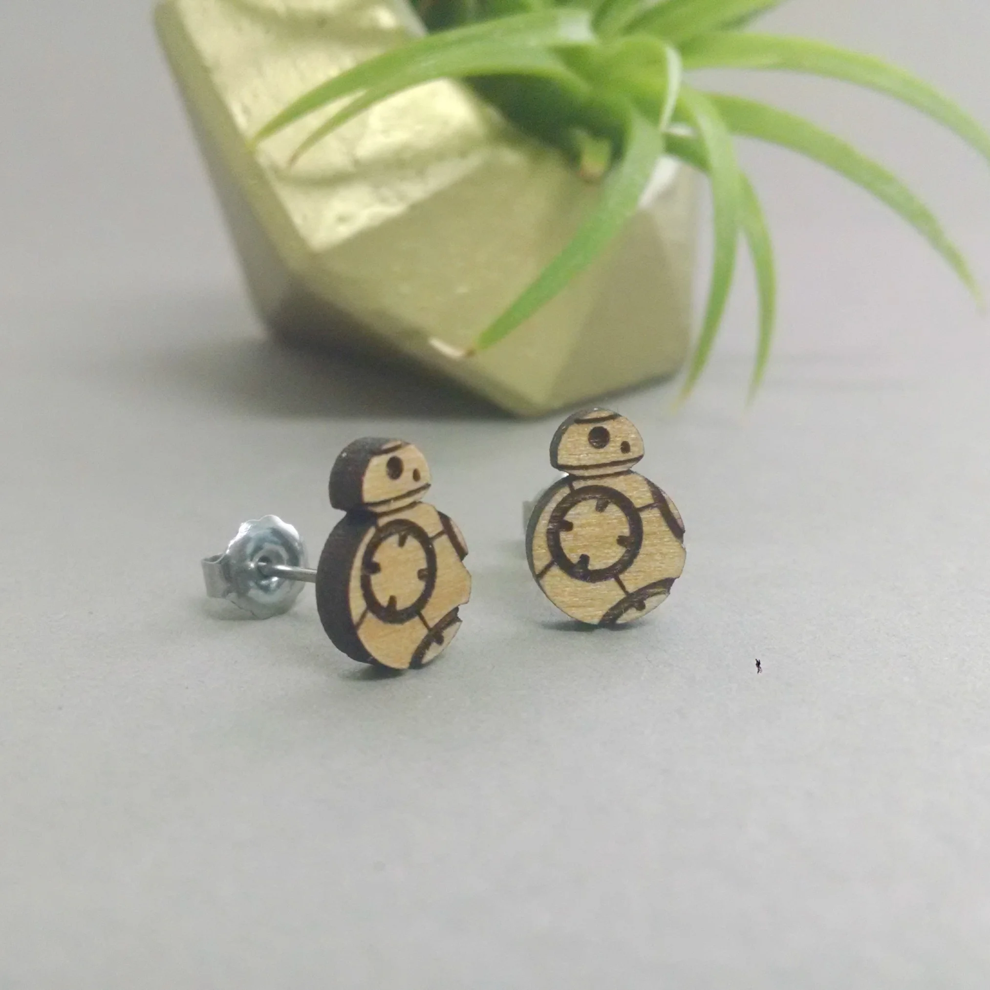 Bb8 earrings best sale