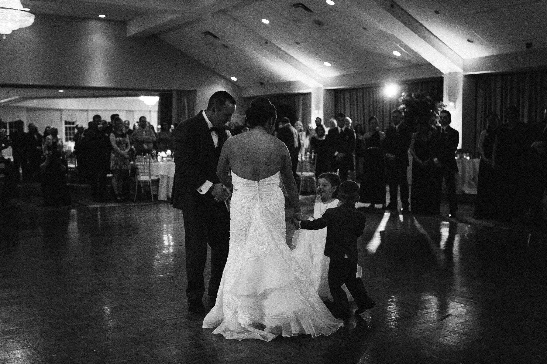 springfield-country-club-wedding-photo-57.jpg