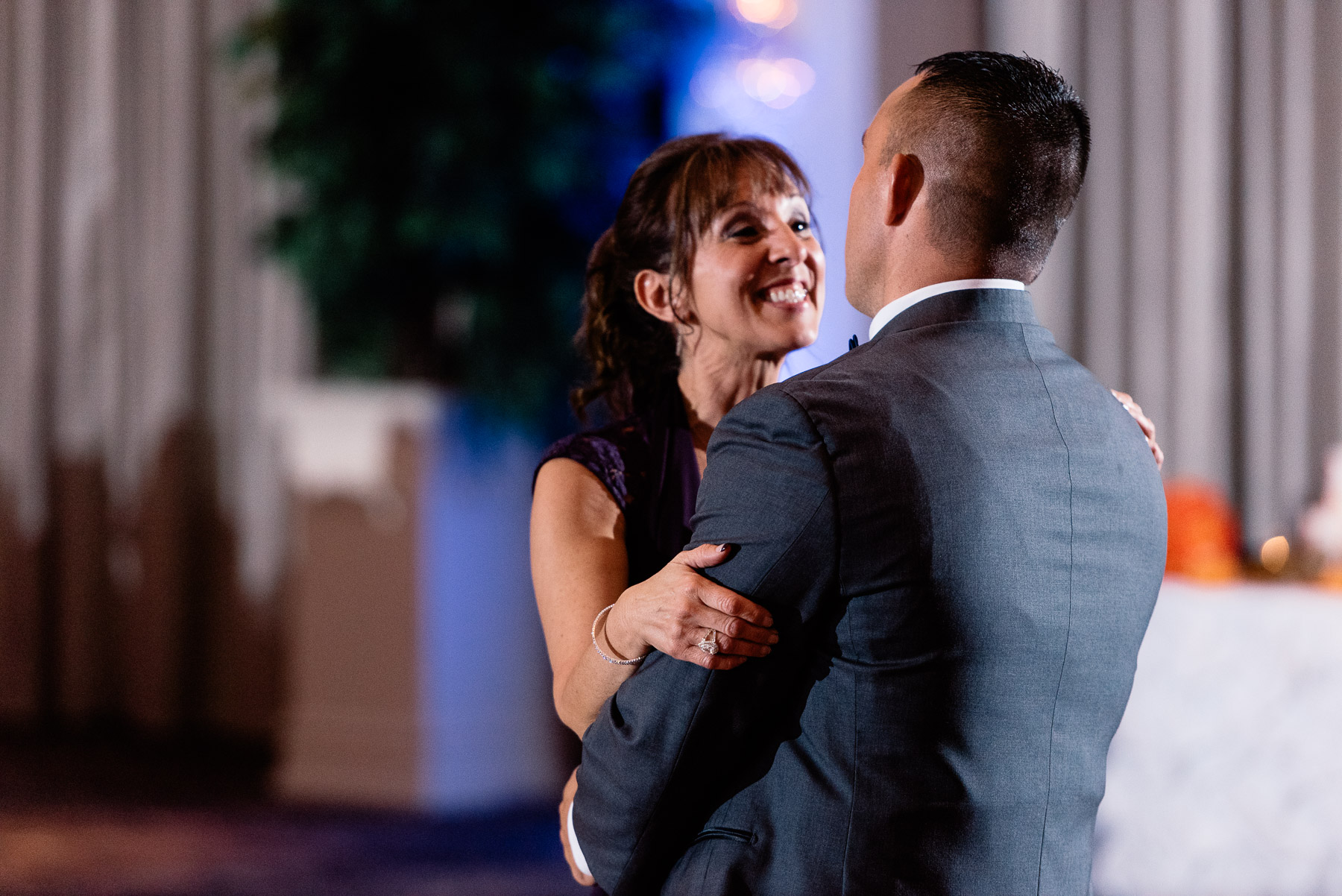 springfield-country-club-wedding-photo-72.jpg