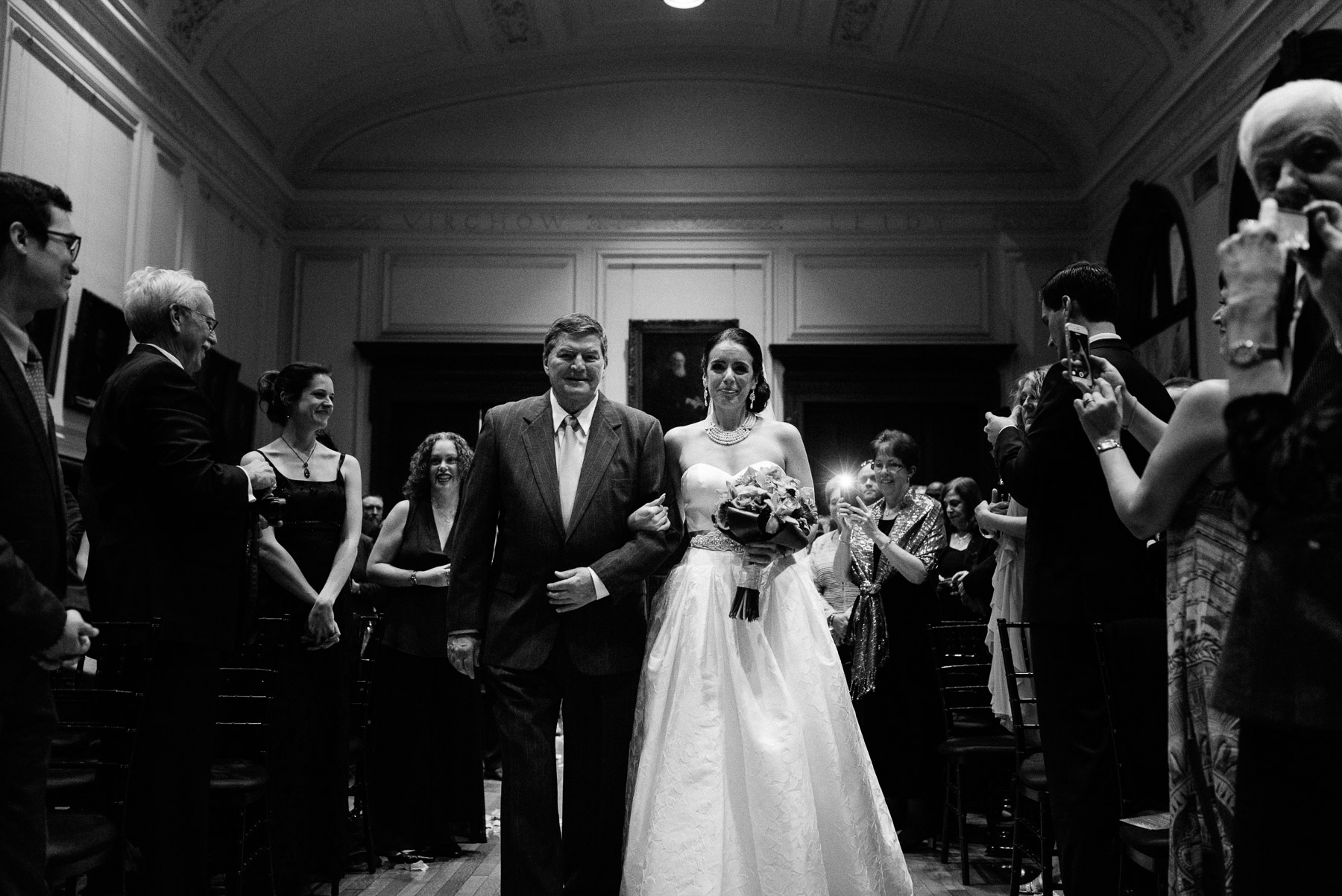 college-physicians-wedding-17.jpg