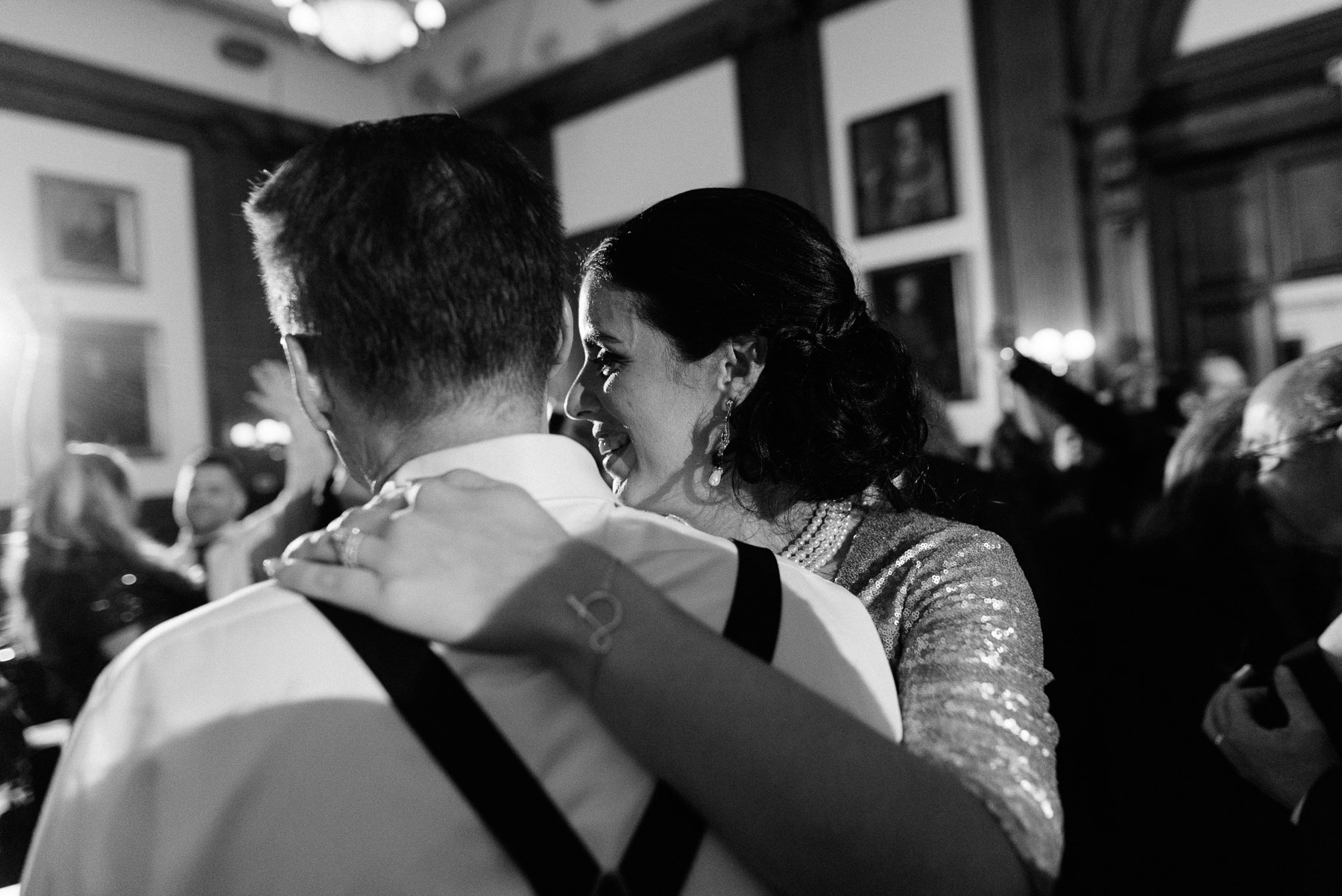 college-physicians-wedding-35.jpg