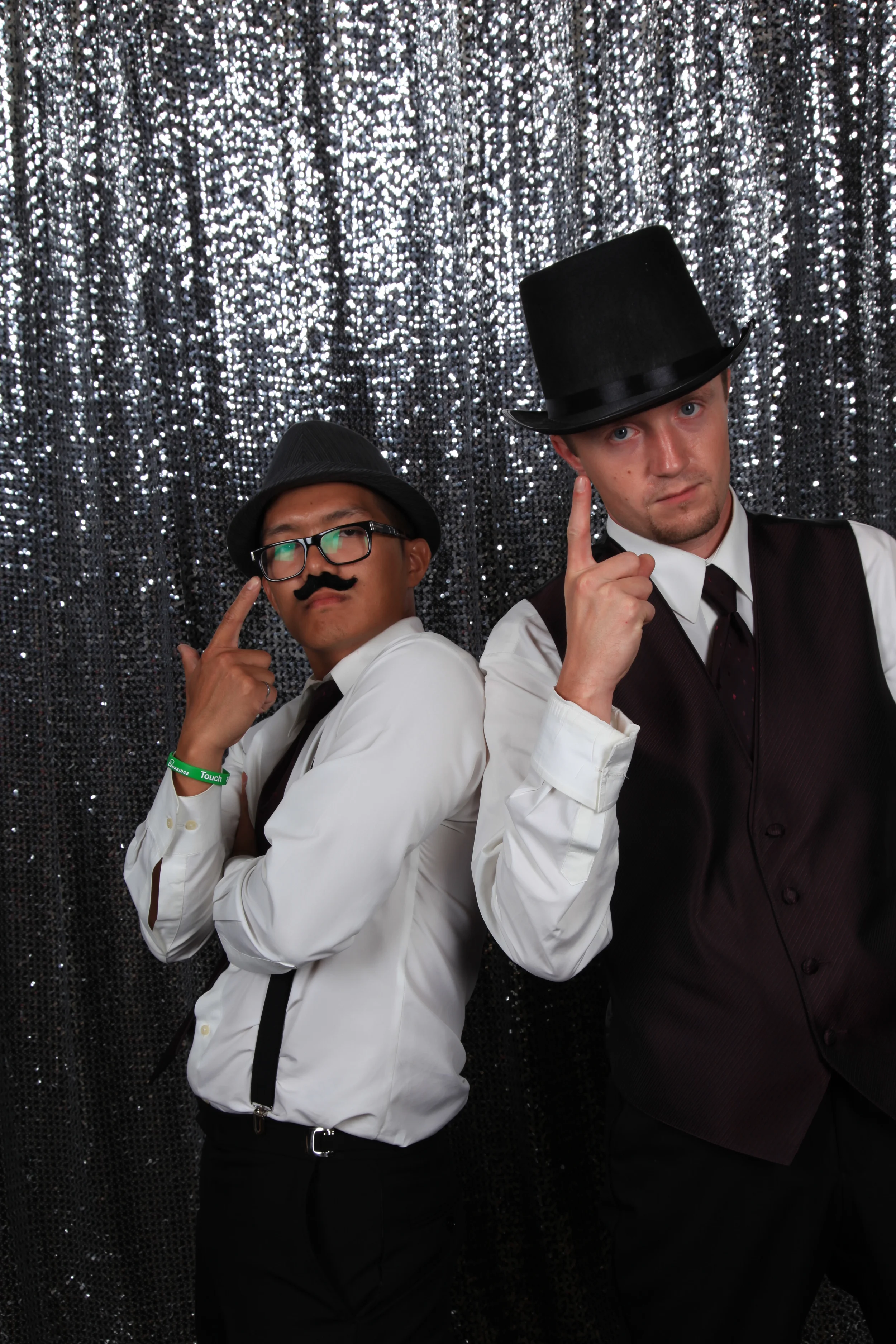 330-(cathy-mike-photobooth).jpg