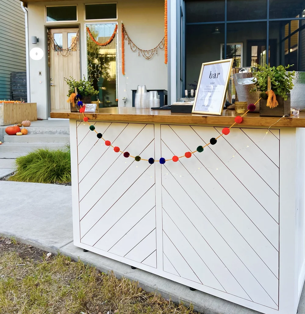 Cosmic and Nebula, a Drink Slingers mobile bar