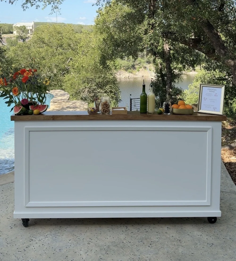Dolly, a Drink Slingers mobile bar