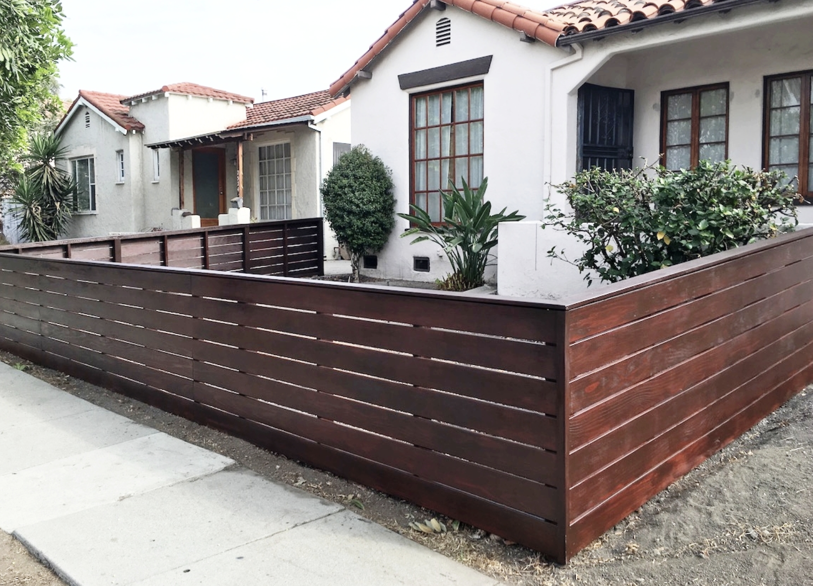 Harwell Fencing and Gates - Staining .png
