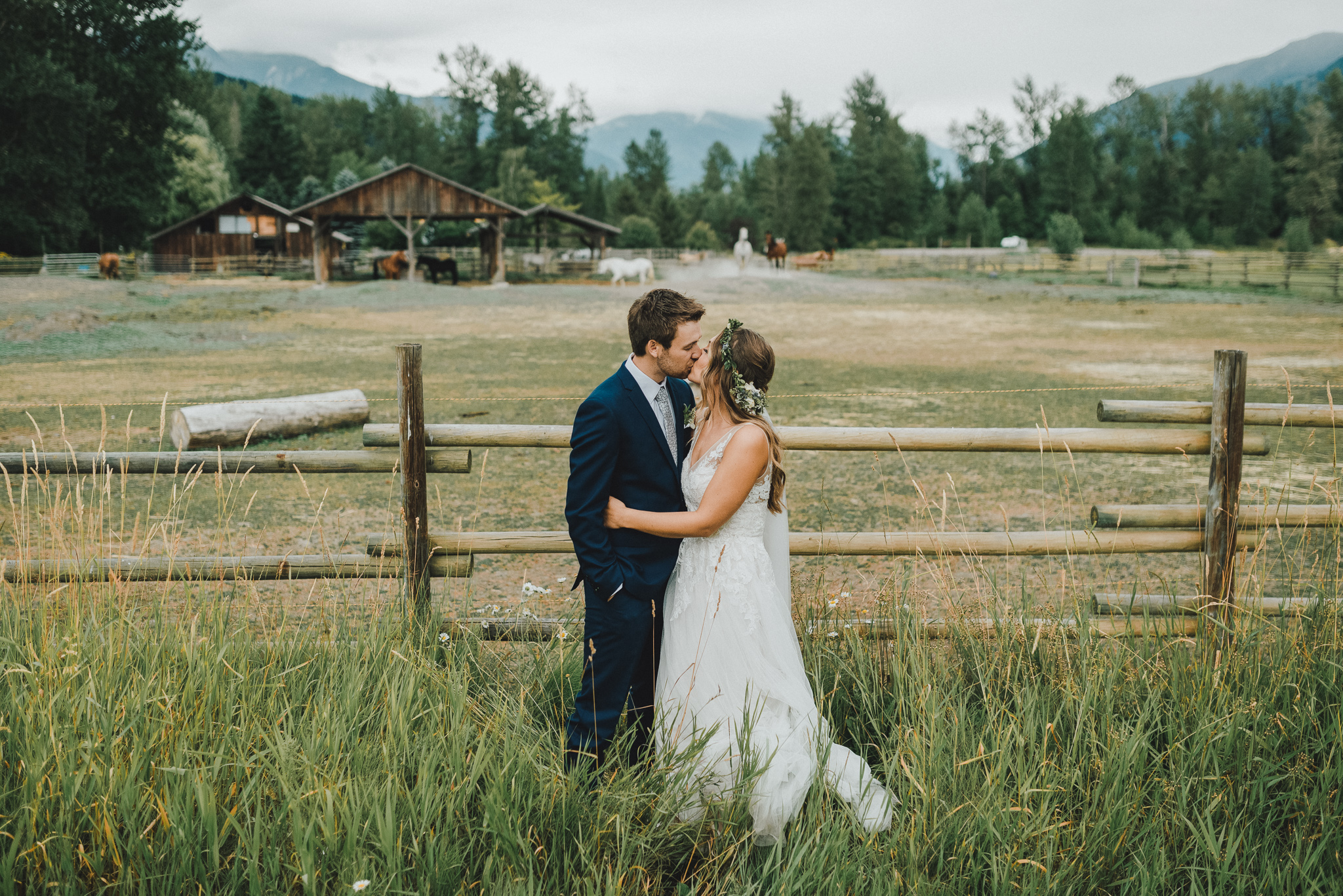 pemberton-riverlands-equestrian-red-barn-wedding (43 of 79).jpg