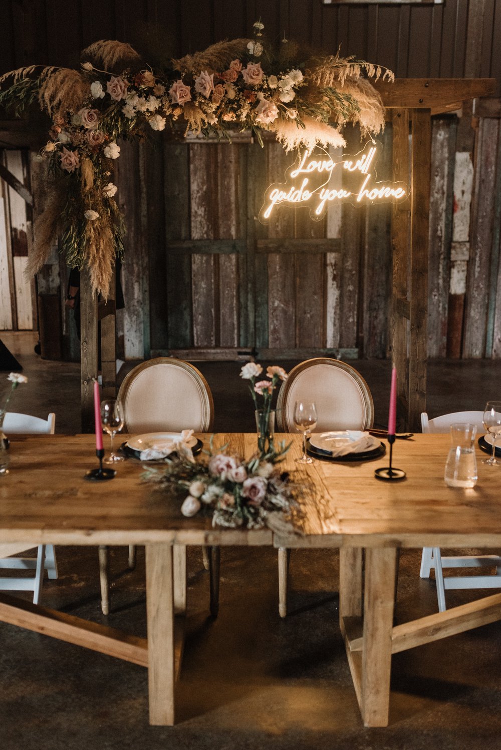 rustic-elegant-barn-wedding-thekoebels-95.jpg