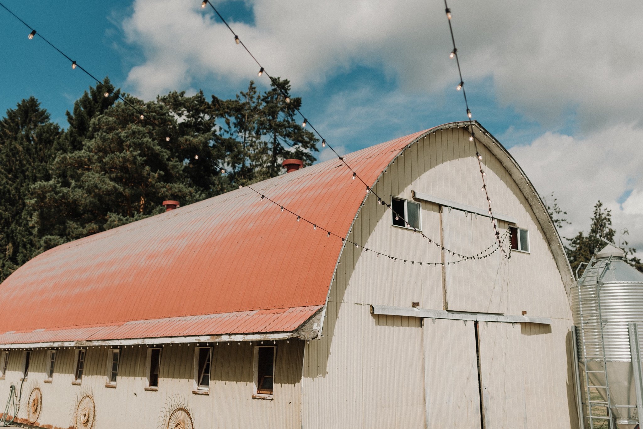 romantic-barn-wedding-brianick-40.jpg