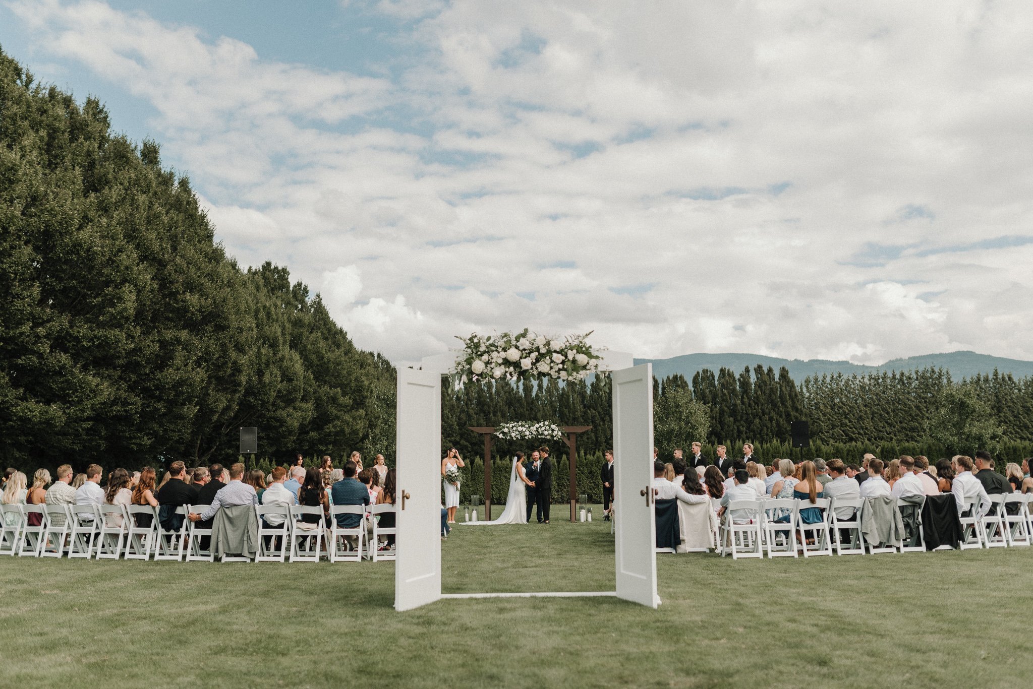 backyard-abbotsford-wedding-jessica-levi-51.jpg