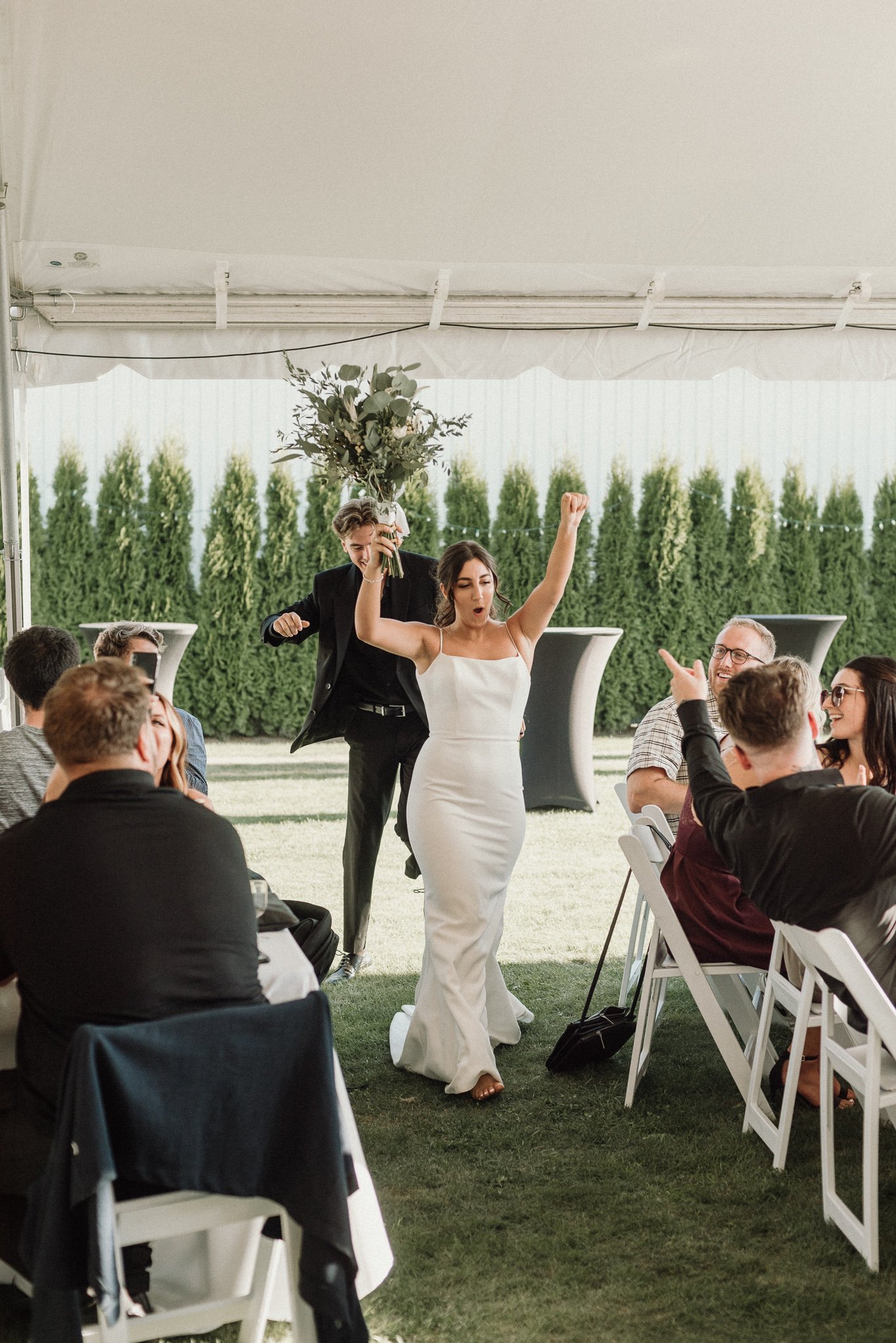 backyard-abbotsford-wedding-jessica-levi-101.jpg