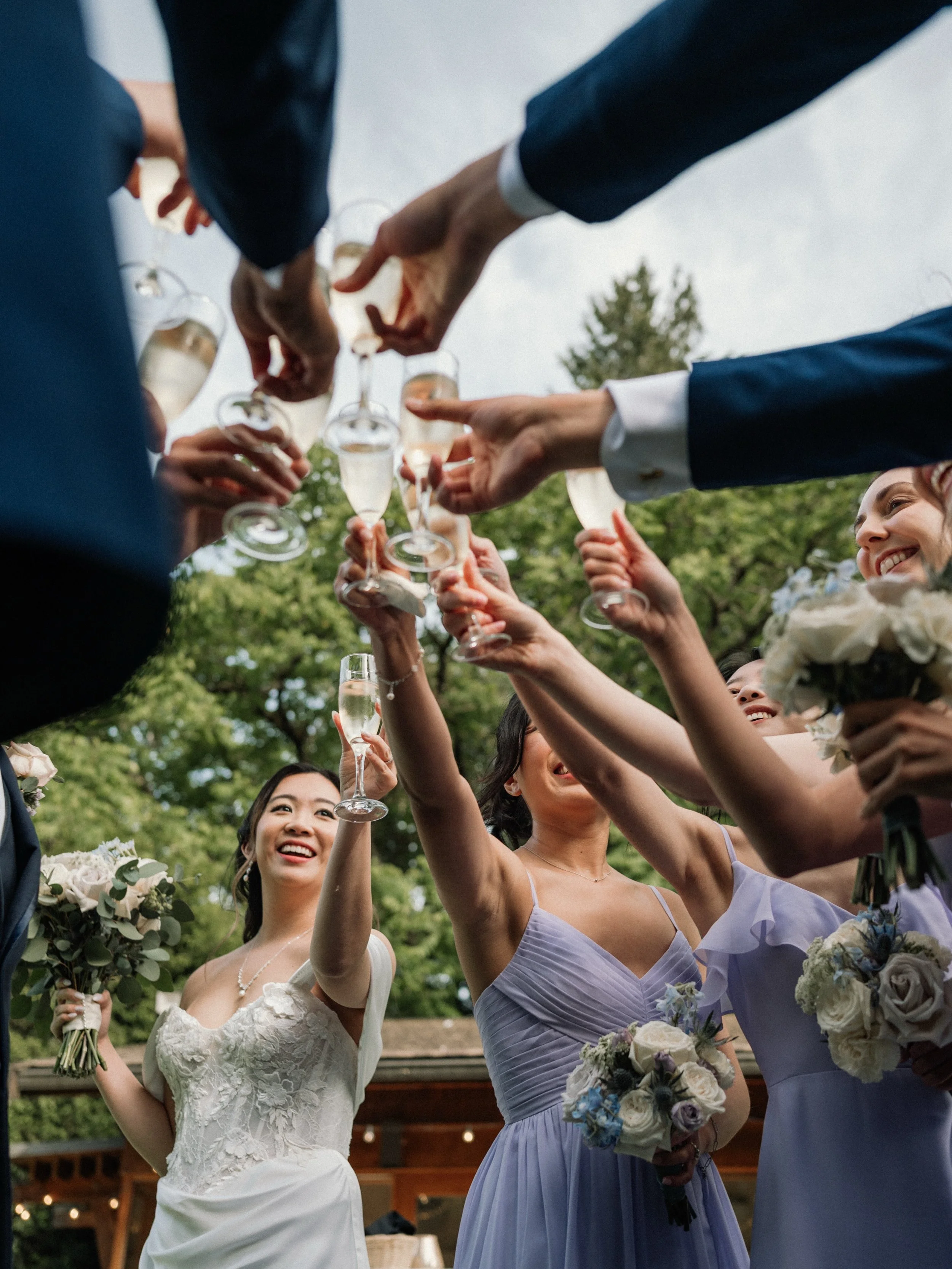 A few previews from Hayley + Mousa&rsquo;s wedding a few weeks ago ✨ 

Photographers: @thekoebels 
Venue: @hart_house_weddings 
Hair + Makeup: @fayesmithco 
Coordinator + Planner: @dreamgroupplanners @plannedbyalexa 
Videographer: @ourstorytellers 
F