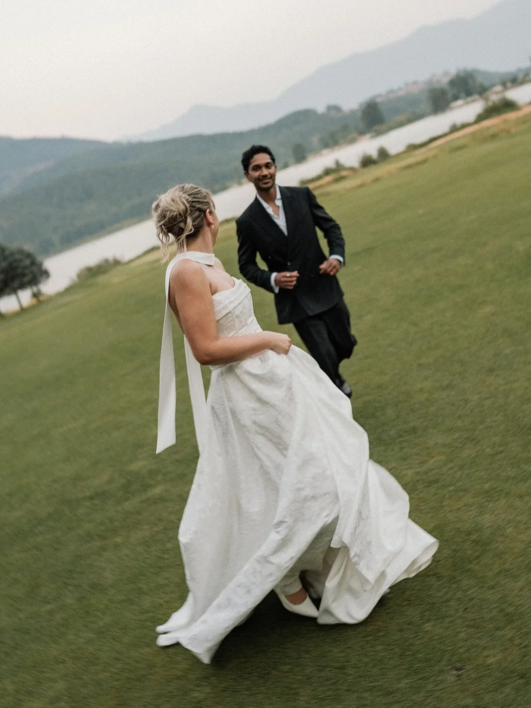 A few more sneak peeks from Ash + Rav&rsquo;s wedding day 🫶🏼

Photographers: @thekoebels 
Venue: @sandpiperevents @sandpiperresort 
Dress: @lovenotebride 
Hair: @jeannettechristinehair @nikolaklassenhair 
Makeup: @haileybesse.artist 
Coordinator: @