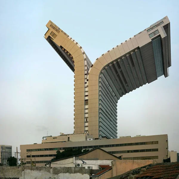architizer:
Fictitious Tel Aviv by artist Victor Enrich. Click for more of his architectural fictions!