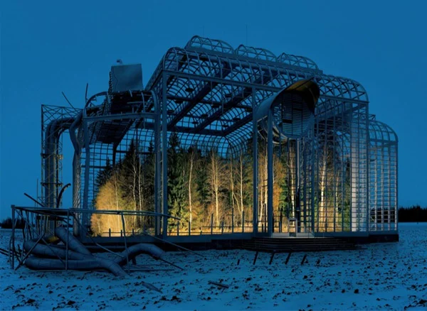 architizer:

 
What To Build After the World Ends &amp; Other Things We Learned This Week
(Image from a Hambug Museum of Art and Design exhibition from last May entitled “Climate Capsules: Means of Surviving Disaster.”)