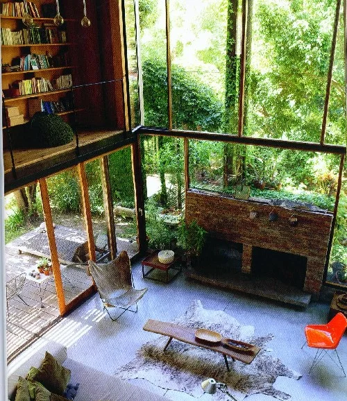 bouwkunst:

architecture and nature intertwined, via the brick house