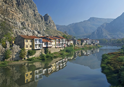 fuckyeahmiddleeast:

Amasya, Turkey.