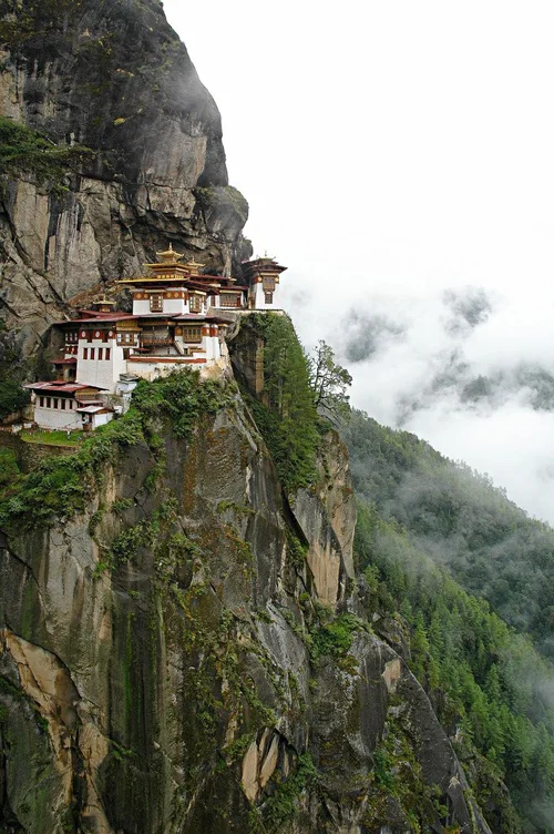 landscapelifescape:
Tiger’s Nest Monastery in Bhutan
Taktshang (via Avi_Abrams)
submitted by ? (the info fell off when I edited the text.  Sorry!)
