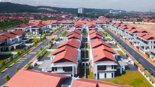 Mortgage Rates Just Jumped: Will the Spring Real Estate Market Survive?