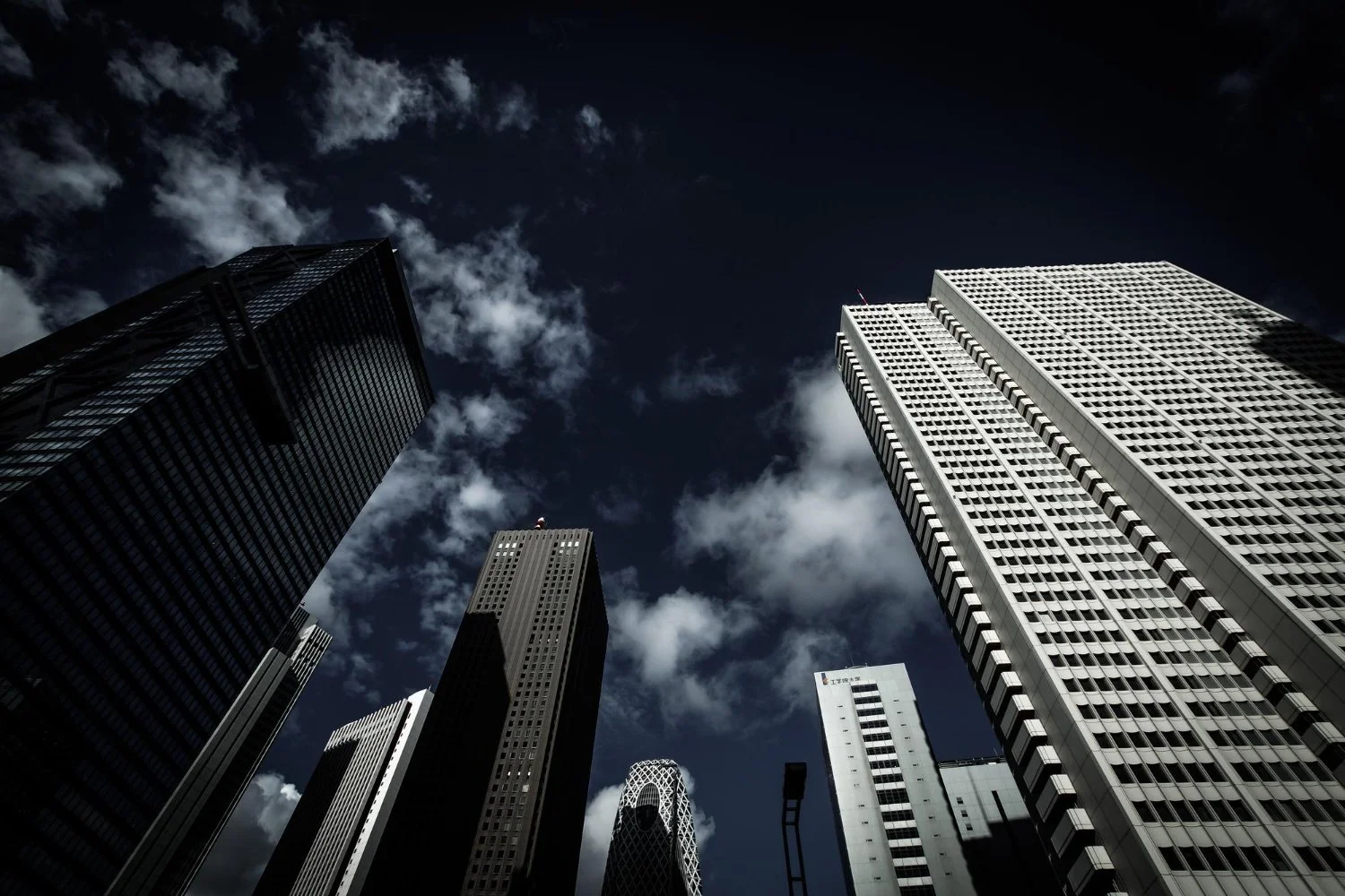 Hudson Pacific Secures $475M in CMBS Financing for West Coast Office Portfolio