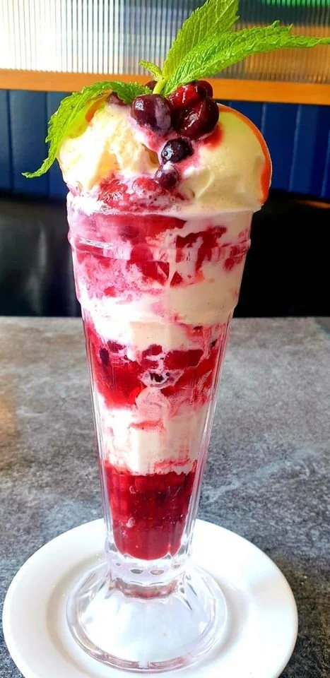 knicker bocker glry.jpg