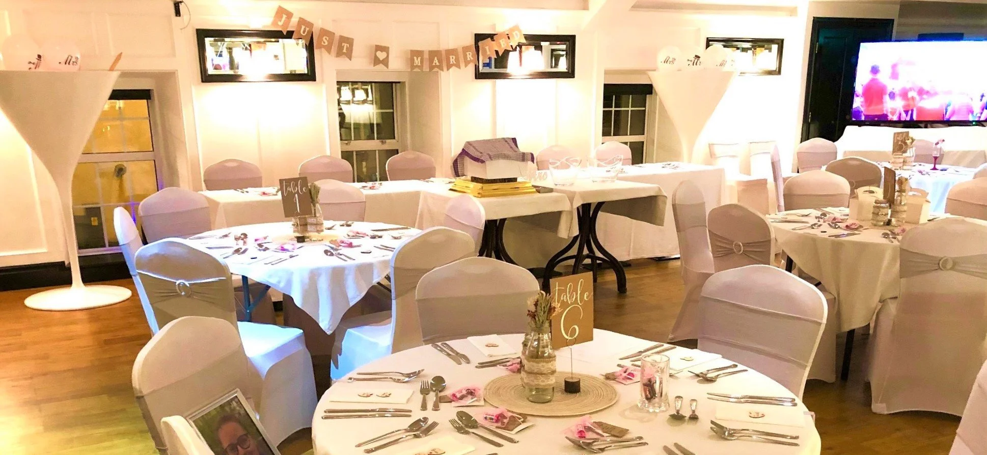 Rose lounge Wedding whole room.jpg