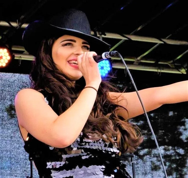 Shania Lisa Herbinson cowgirl look (2).jpeg