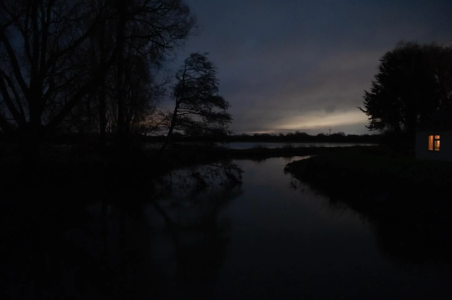 Hunting for rivers and moons in the dark on the levels last night. Thoughts on Imbolc, Candlemas, Snow Moon, rivers, floods, snow drops, first Wassail and hunting for light.
In Somerset we have had a very wet and stormy January. Local rivers have flo